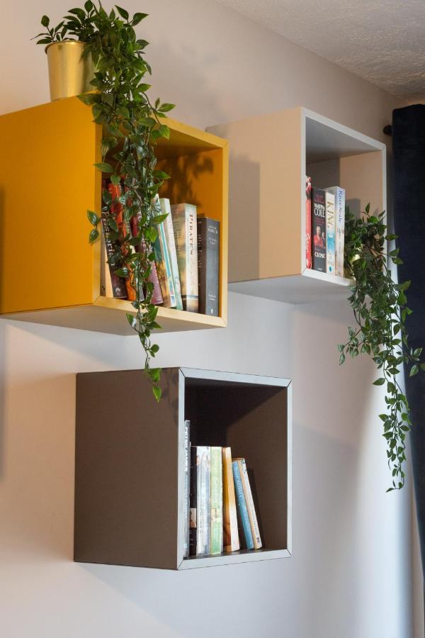 Light House - Seafront Cosy Studio With Library Paphos Eksteriør bilde