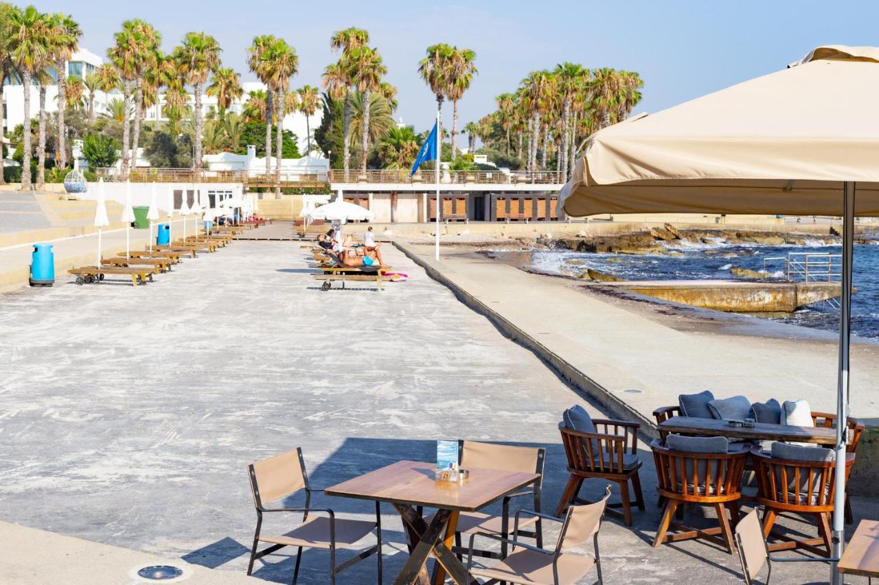 Light House - Seafront Cosy Studio With Library Paphos Eksteriør bilde